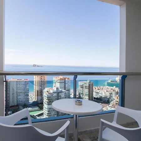 Madeira Centro 4* בנידורם