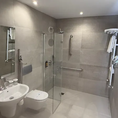 Madeira Centro 4* בנידורם