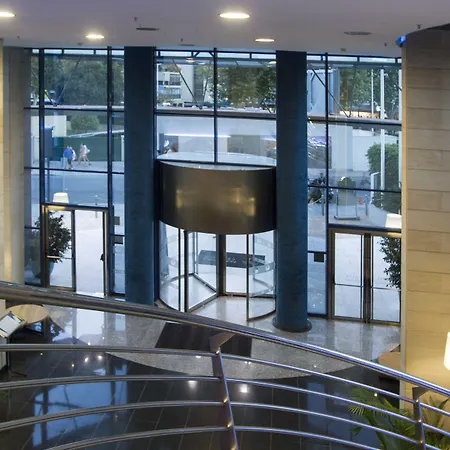 Otel Madeira Centro 4*