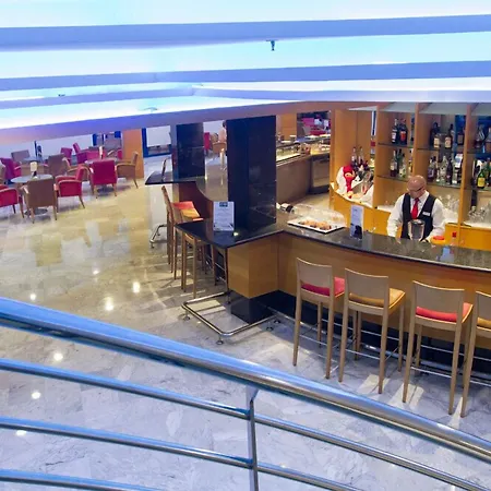 Madeira Centro Hotell 4*