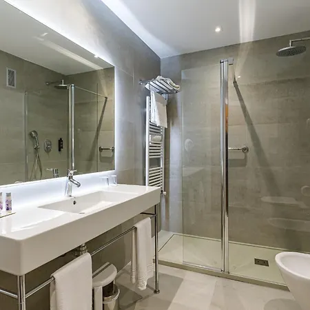 Hotell Madeira Centro 4*