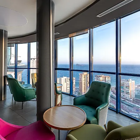 Madeira Centro Бенидорм