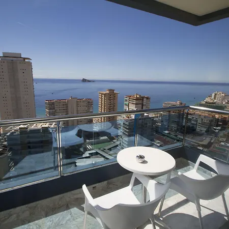 Отель Madeira Centro