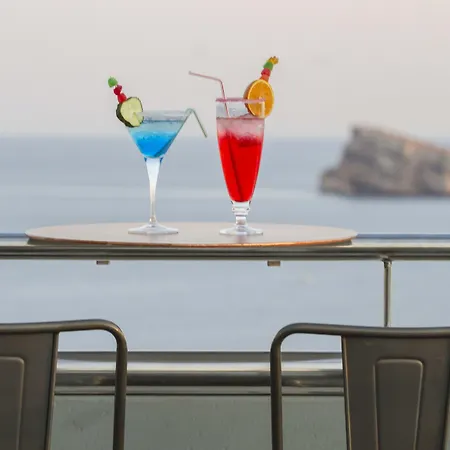 Отель Madeira Centro 4*